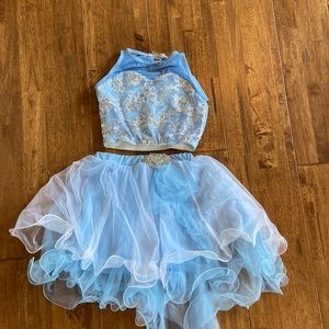 Costume Gallery Large Child two piece dance costume.